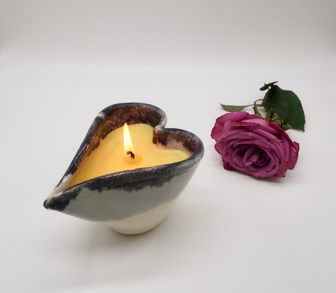Mother's day Massage Oil Pouring Candle in Handmade Heart Shaped Pottery